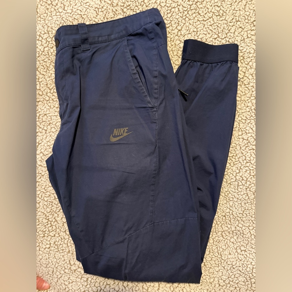 Nike Tech Cargo Joggers